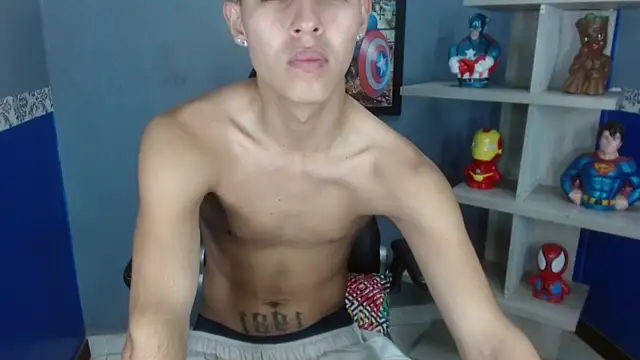 Ethan Jamees online show from December 2025 04:10:02 PM