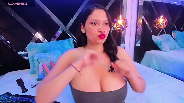 miiacharloth online show from March 2026 01:35:02 AM