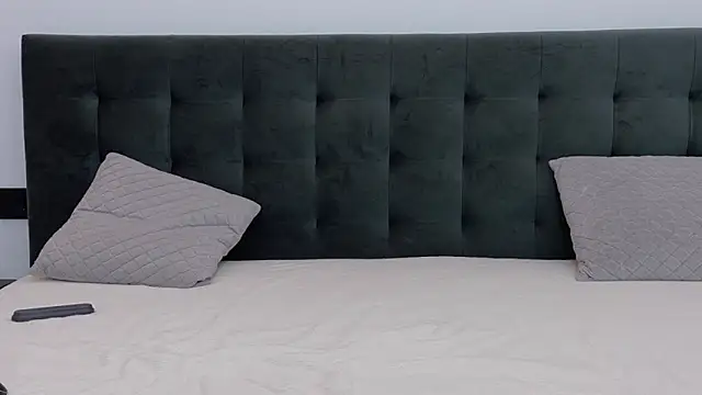 AnnaBenet online show from December 2025 04:55:02 PM