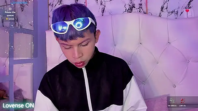 Prince Apolo online show from December 2025 08:50:01 PM