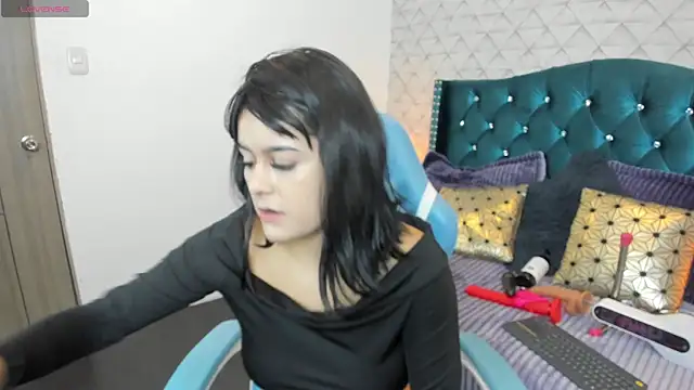 Valery jame online show from May 2026 08:13:01 PM
