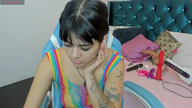 Snapshot of Valery_jame chatting on June 2026 07:57:02 PM Valery jame online show from June 2026 07:57:02 PM