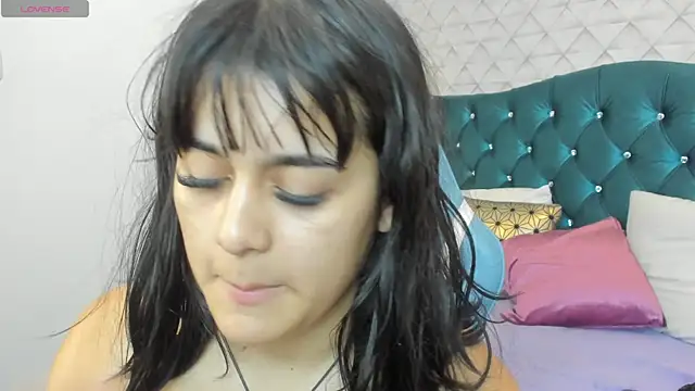 Snapshot of Valery_jame chatting on July 2026 08:09:02 PM Valery jame online show from July 2026 08:09:02 PM