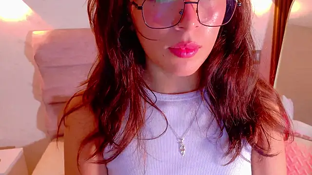 Mia Cullen online show from December 2025 11:57:01 AM