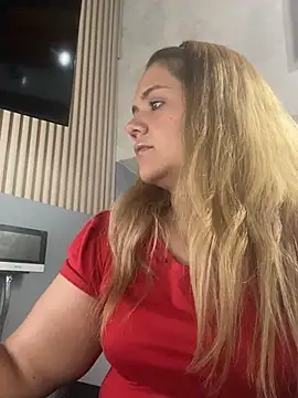 Snapshot of LoreinnFox chatting on April 2026 10:16:02 PM LoreinnFox online show from April 2026 10:16:02 PM