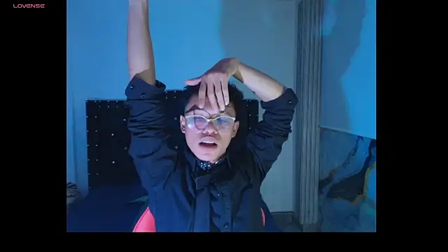 thian blakee online show from November 2025 04:45:02 AM