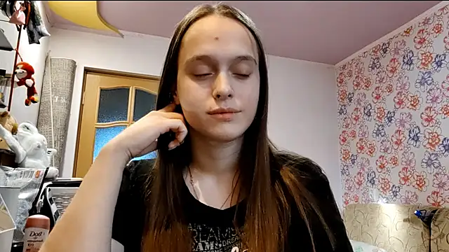 SophieHazely online show from December 2025 02:00:02 AM