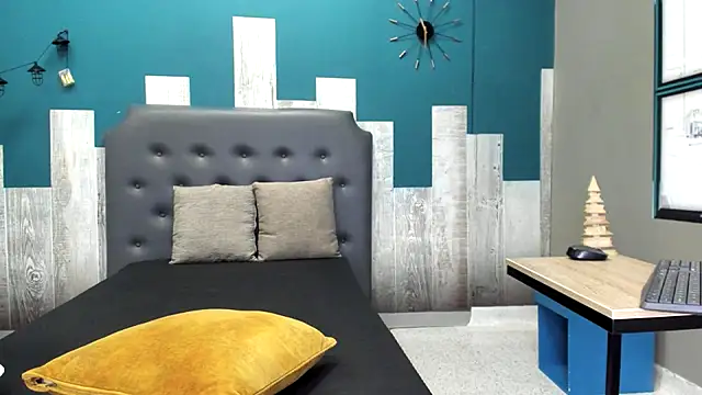 brian tattoo online show from December 2025 12:50:01 PM