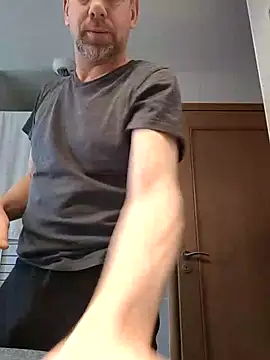 lorisaux online show from April 2026 07:20:02 AM