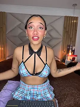 coraline vera online show from March 2026 07:36:02 PM