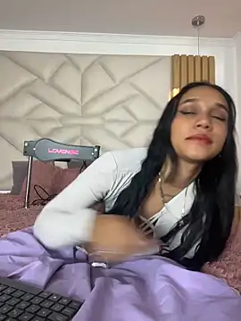 Snapshot of coraline_vera chatting on April 2026 06:53:02 PM coraline vera online show from April 2026 06:53:02 PM