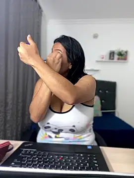 CATHA EF online show from January 2026 07:31:01 PM