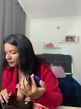 CATHA EF online show from December 2025 07:03:02 PM