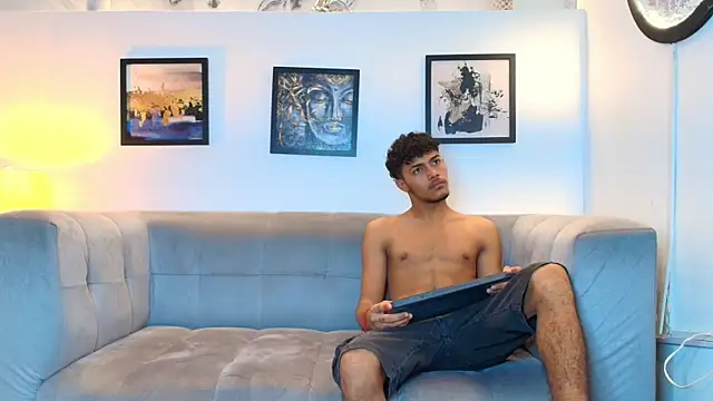 Snapshot of COUPLES_BOYS chatting on February 2026 01:27:02 AM COUPLES BOYS online show from February 2026 01:27:02 AM