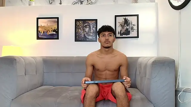 Snapshot of COUPLES_BOYS chatting on February 2026 01:16:02 AM COUPLES BOYS online show from February 2026 01:16:02 AM