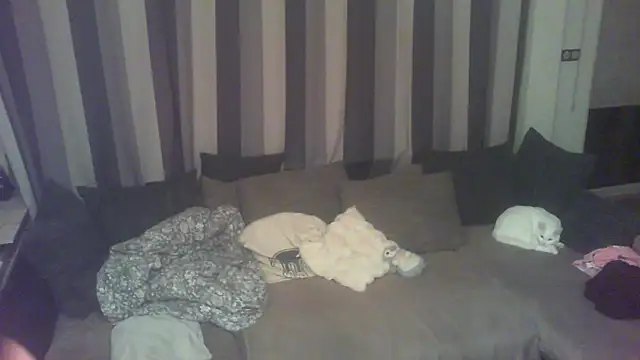 Denisxsxs online show from February 2026 01:47:01 AM