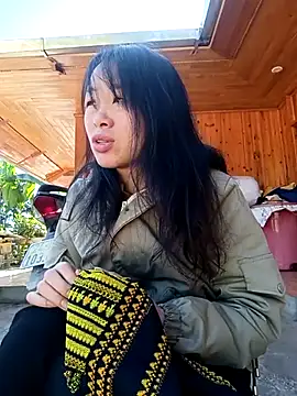 flooora online show from November 2025 02:55:02 AM