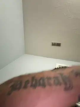 Chrisd3195 online show from February 2026 05:54:01 AM