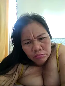 hottiemama69 online show from January 2026 11:08:01 PM