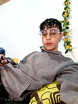 2 milo verus 4 online show from January 2026 10:49:01 PM