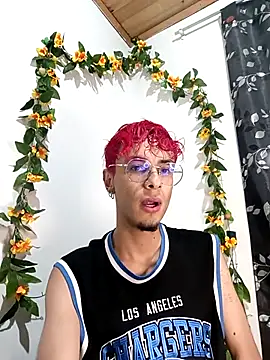 2 milo verus 4 online show from November 2025 09:48:01 PM