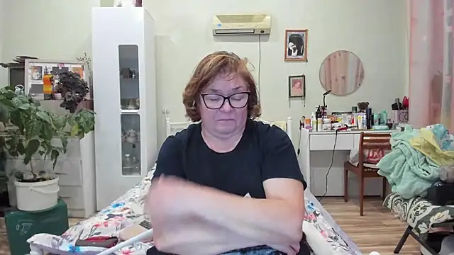 Snapshot of rekelme chatting on December 2025 05:45:01 PM rekelme online show from December 2025 05:45:01 PM