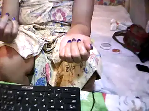 QueenGanda Palangga online show from February 2026 12:08:01 AM