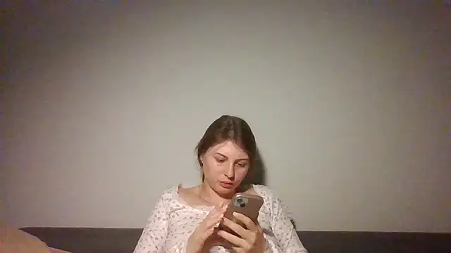 Devil Maiden online show from March 2026 07:30:03 PM