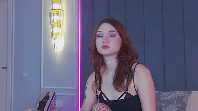 CrystalBrooks online show from December 2025 04:52:02 PM