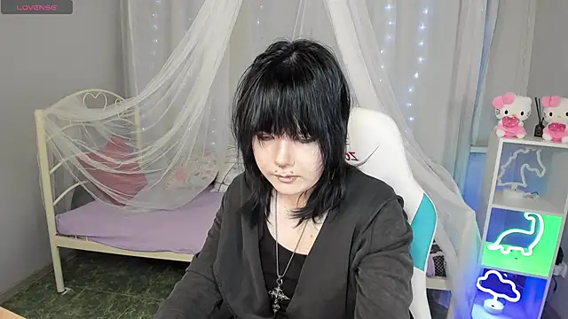 Snapshot of RamonaKlein chatting on November 2025 08:25:02 AM RamonaKlein online show from November 2025 08:25:02 AM