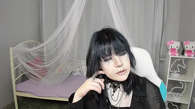 Snapshot of RamonaKlein chatting on November 2025 07:53:01 AM RamonaKlein online show from November 2025 07:53:01 AM