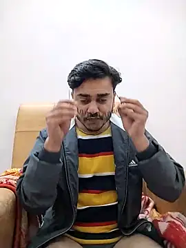 samnick4321 online show from December 2025 05:39:02 PM