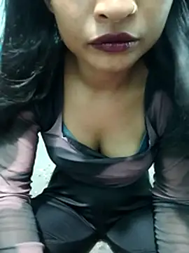 Zoyaa-Zubair online show from April 2026 07:27:01 PM