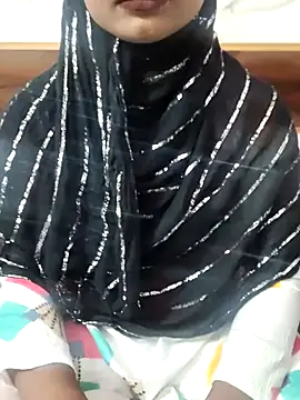 Snapshot of Zoyaa-Zubair chatting on December 2025 11:12:01 AM Zoyaa-Zubair online show from December 2025 11:12:01 AM