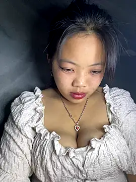 Mailyysa online show from December 2025 11:11:02 PM