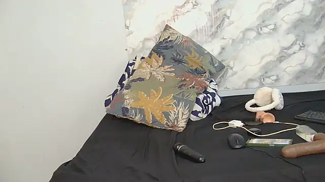 Snapshot of SexyZuluBarbie chatting on June 2026 10:47:02 AM SexyZuluBarbie online show from June 2026 10:47:02 AM