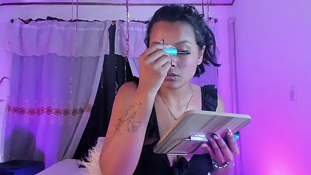 CloeEvans0 online show from November 2025 07:14:01 PM