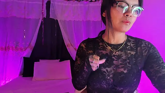 CloeEvans0 online show from November 2025 07:58:02 PM