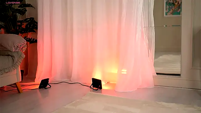 LaraCullen online show from December 2025 07:38:01 PM