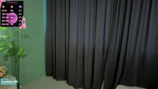 LaurieGutierrez online show from March 2026 05:10:02 AM