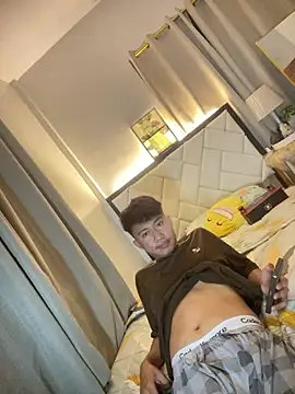 Snapshot of asiantwink0000 chatting on January 2026 09:35:01 AM asiantwink0000 online show from January 2026 09:35:01 AM