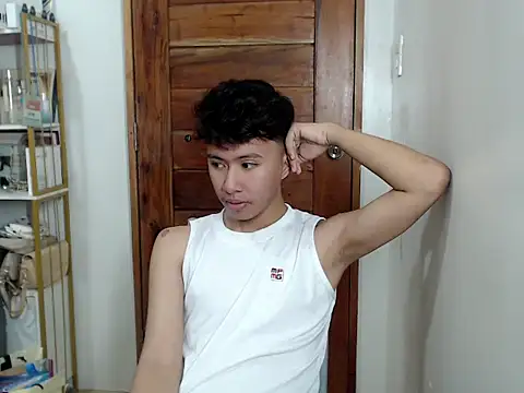 Snapshot of asiantwink0000 chatting on December 2025 02:39:02 AM asiantwink0000 online show from December 2025 02:39:02 AM