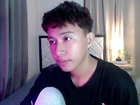 asiantwink0000 online show from February 2026 04:39:01 PM