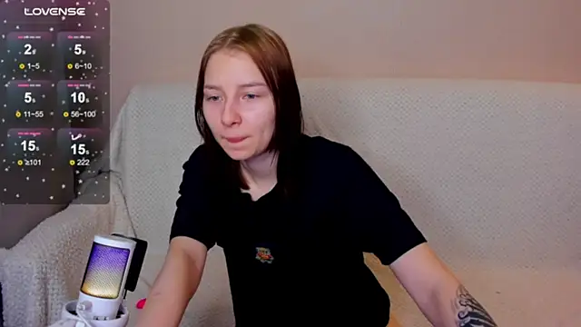 Home Fox  online show from November 2025 10:43:02 PM