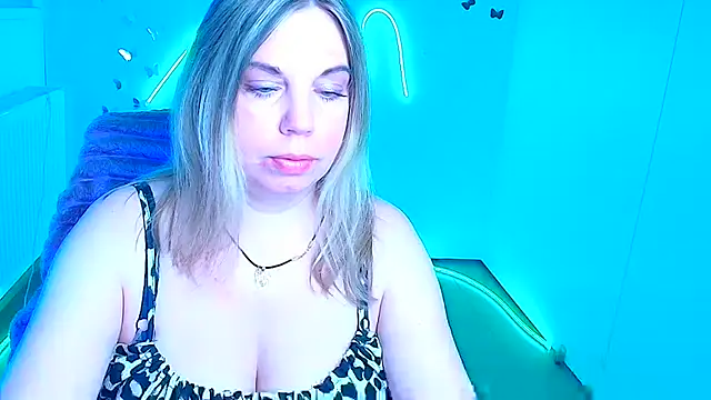 Amanda Swannn online show from March 2026 12:50:02 PM