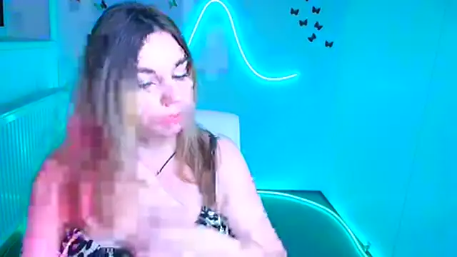 Amanda Swannn online show from December 2025 06:48:02 AM