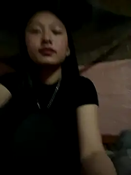 Mayli2x online show from December 2025 07:29:02 AM