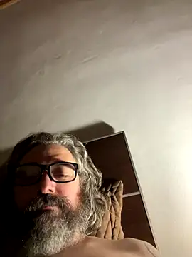 maxxporong online show from December 2025 01:37:01 AM