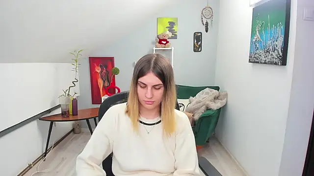 SarahOwenn online show from November 2025 12:38:01 PM