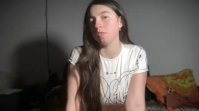 Snapshot of Aphr0ditee chatting on February 2026 10:06:02 PM Aphr0ditee online show from February 2026 10:06:02 PM